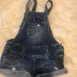 Women’s Jean bib  overall shorts